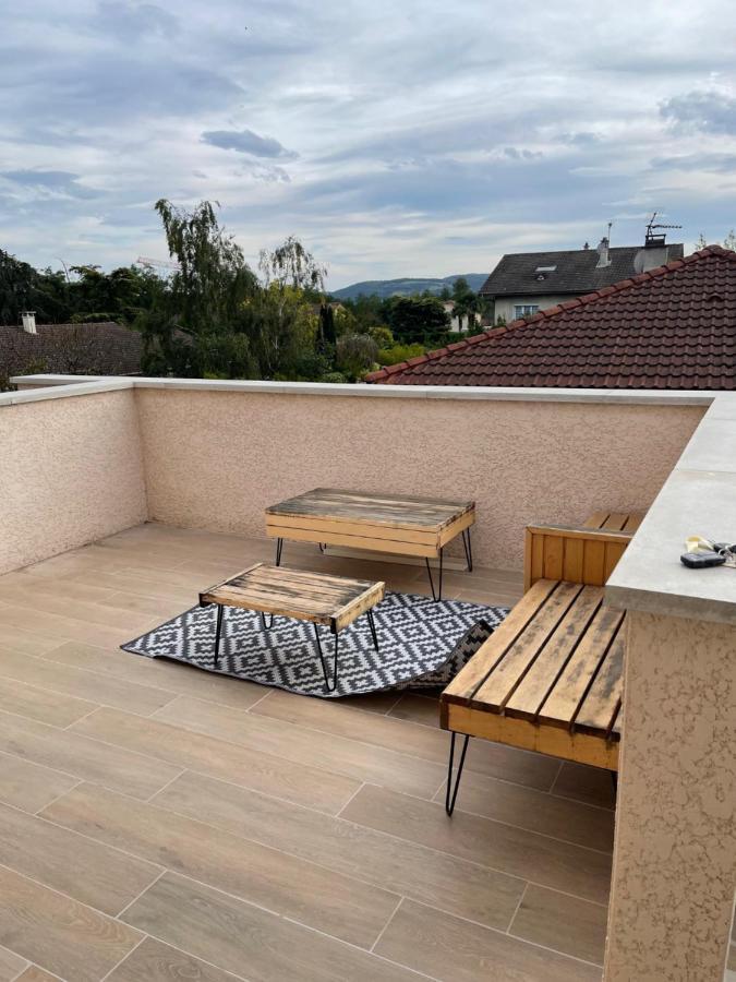 La Parenthese Balneo T2 Cosy De 40M² Avec Terrasse Lägenhet Ternay  Exteriör bild